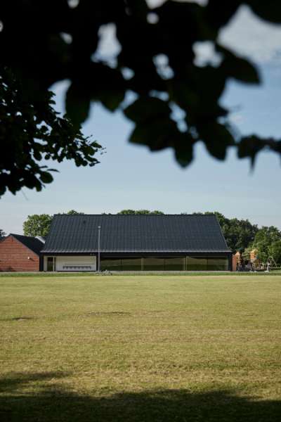 Moderigtig motionsbeklædning, Trælundvej 3, 7400 Herning